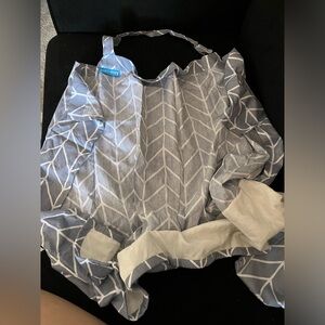Breastfeeding / nursing cover